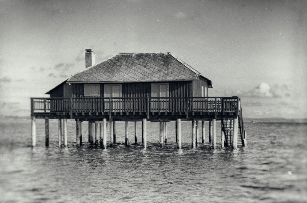 Bassin d'Arcachon : Cabane Tchanquée avant démolition